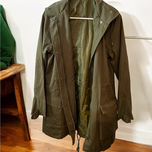 Army green brand new medium weight coat size Large - Picture 3 of 6